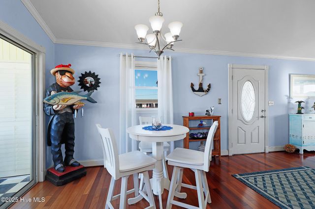 102 Freeman Lane, Atlantic Beach, NC 28512