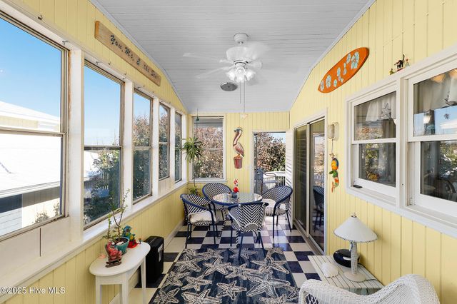 102 Freeman Lane, Atlantic Beach, NC 28512