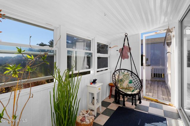 102 Freeman Lane, Atlantic Beach, NC 28512