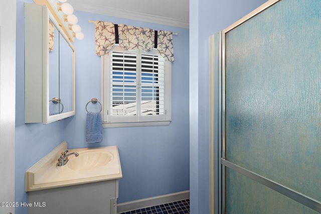 102 Freeman Lane, Atlantic Beach, NC 28512