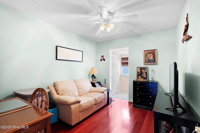 102 Freeman Lane, Atlantic Beach, NC 28512