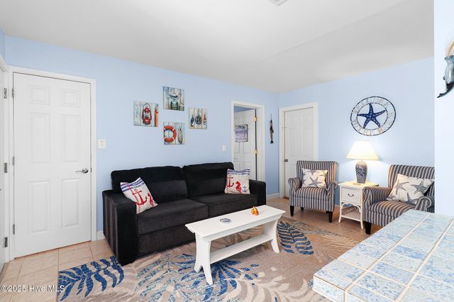 102 Freeman Lane, Atlantic Beach, NC 28512