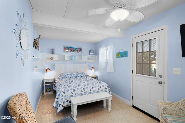 102 Freeman Lane, Atlantic Beach, NC 28512