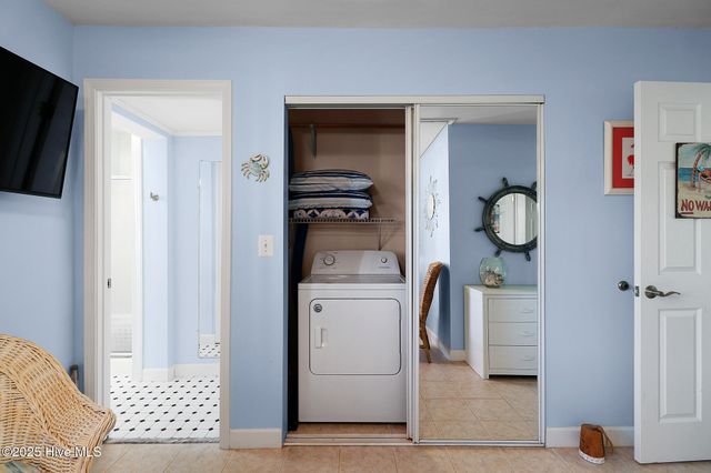 102 Freeman Lane, Atlantic Beach, NC 28512