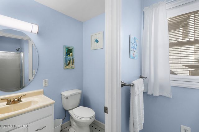 102 Freeman Lane, Atlantic Beach, NC 28512