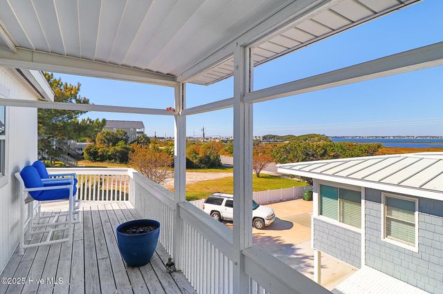 102 Freeman Lane, Atlantic Beach, NC 28512