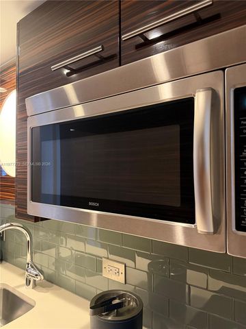 551 N Fort Lauderdale Beach Blvd R1810, Fort Lauderdale, FL 33304