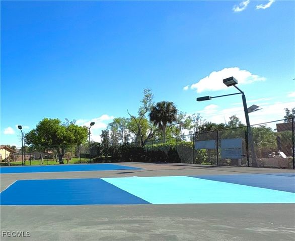 6342 Royal Woods DR, Fort Myers, FL 33908