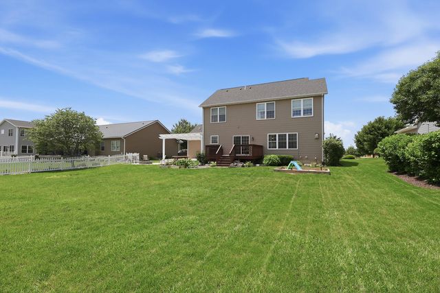 6015 Spring Street, Davenport, IA 52807