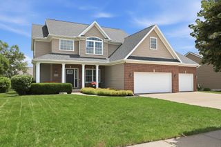 6015 Spring Street, Davenport, IA 52807