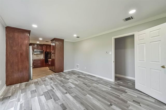 10999 Fairland Drive, Houston, TX 77051