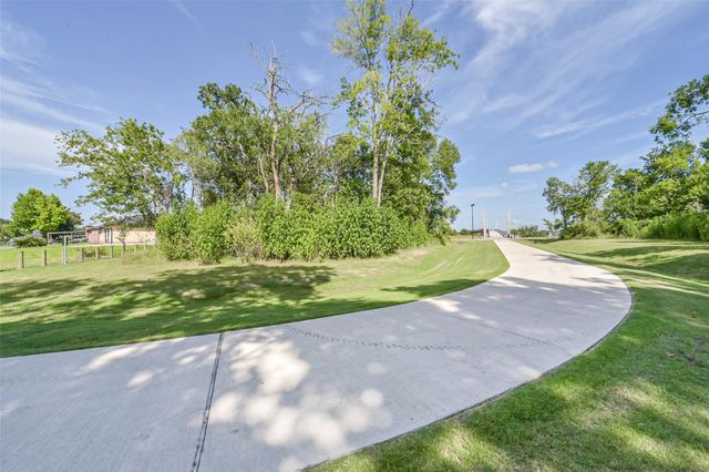 10999 Fairland Drive, Houston, TX 77051