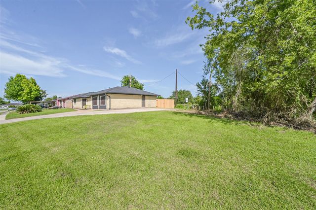 10999 Fairland Drive, Houston, TX 77051