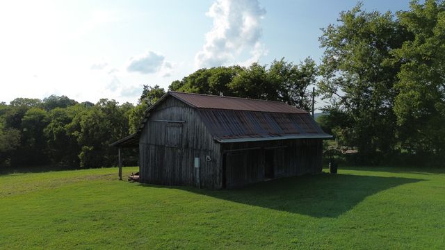 20 Riverbend Ln, Carthage, TN 37030