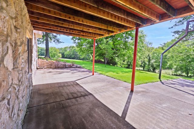 20 Riverbend Ln, Carthage, TN 37030