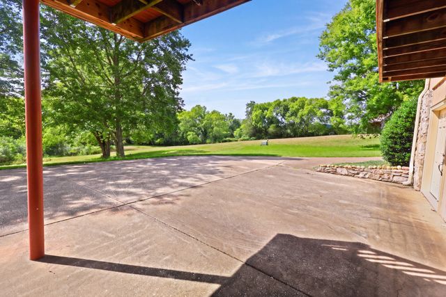 20 Riverbend Ln, Carthage, TN 37030