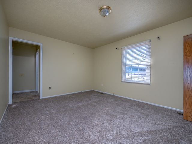 105 Poplar Ct, West Liberty, KY 41472