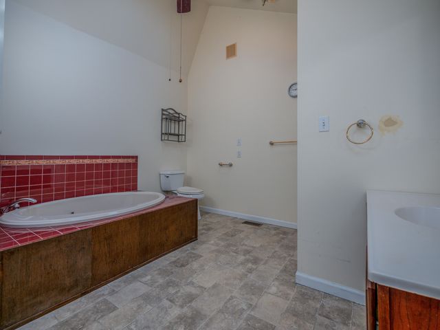 105 Poplar Ct, West Liberty, KY 41472