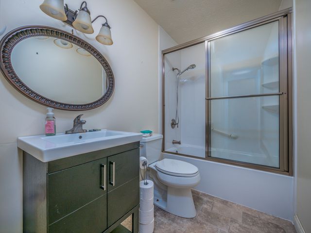 105 Poplar Ct, West Liberty, KY 41472