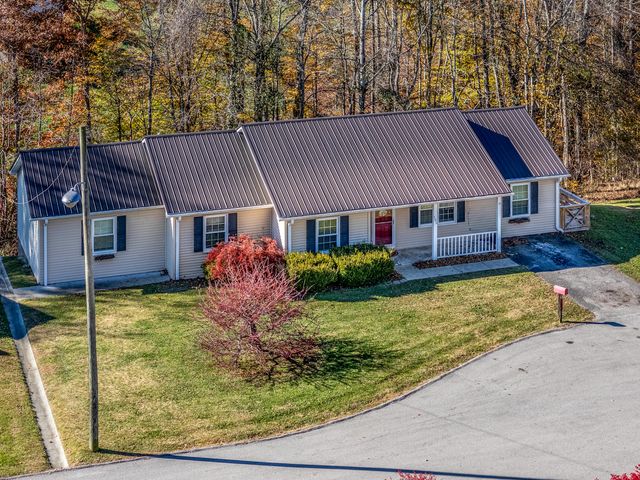 105 Poplar Ct, West Liberty, KY 41472