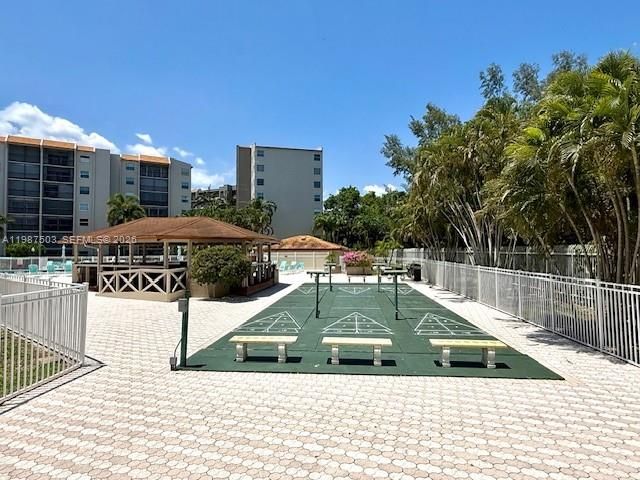 3910 Inverrary Boulevard 407B, Lauderhill, FL 33319