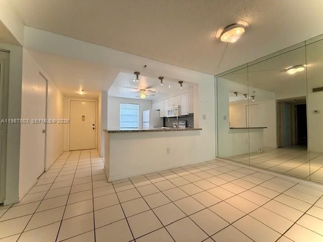 3910 Inverrary Boulevard 407B, Lauderhill, FL 33319