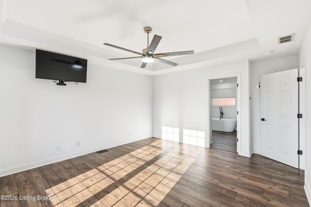 149 Wood Gate Dr, Mt Washington, KY 40047