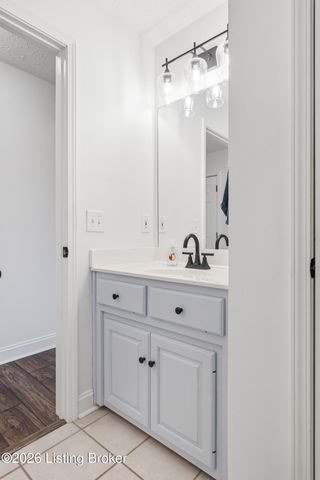 149 Wood Gate Dr, Mt Washington, KY 40047