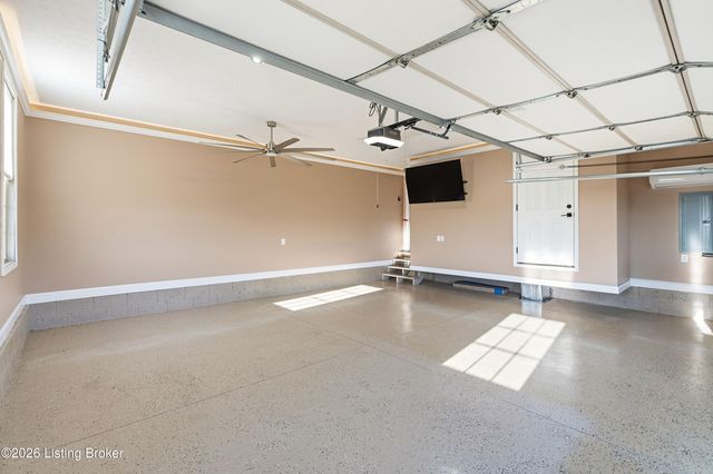 149 Wood Gate Dr, Mt Washington, KY 40047