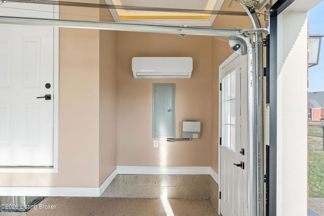 149 Wood Gate Dr, Mt Washington, KY 40047