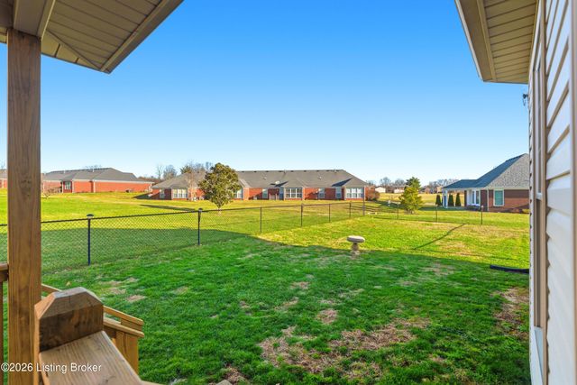 149 Wood Gate Dr, Mt Washington, KY 40047