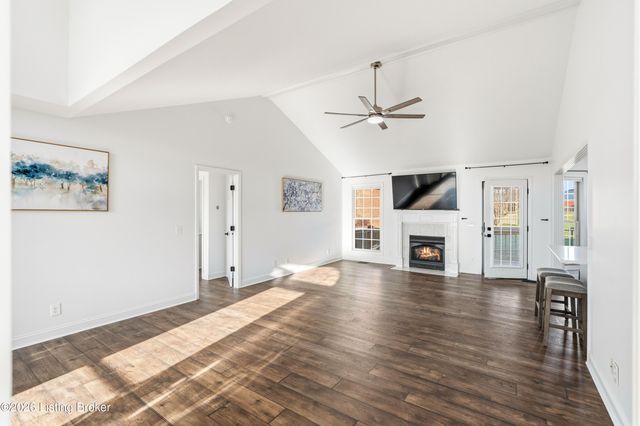 149 Wood Gate Dr, Mt Washington, KY 40047