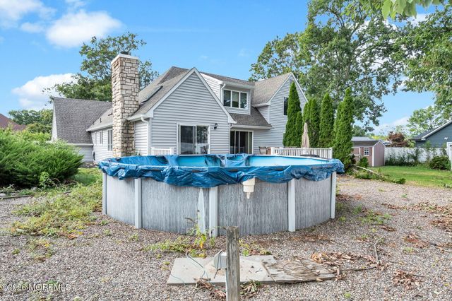 883 Goose Creek Road, Toms River, NJ 08753