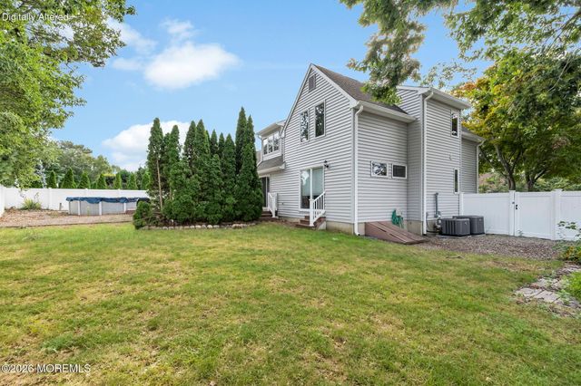 883 Goose Creek Road, Toms River, NJ 08753