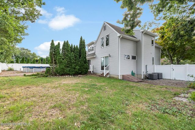 883 Goose Creek Road, Toms River, NJ 08753
