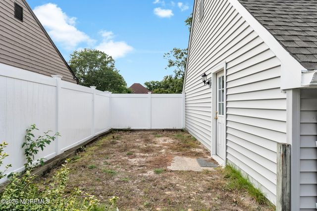 883 Goose Creek Road, Toms River, NJ 08753