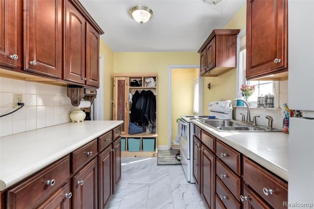 500 N Main Street, Imlay City, MI 48444