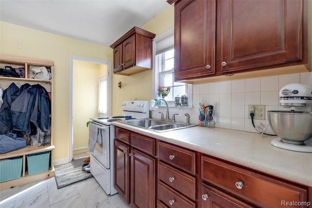 500 N Main Street, Imlay City, MI 48444