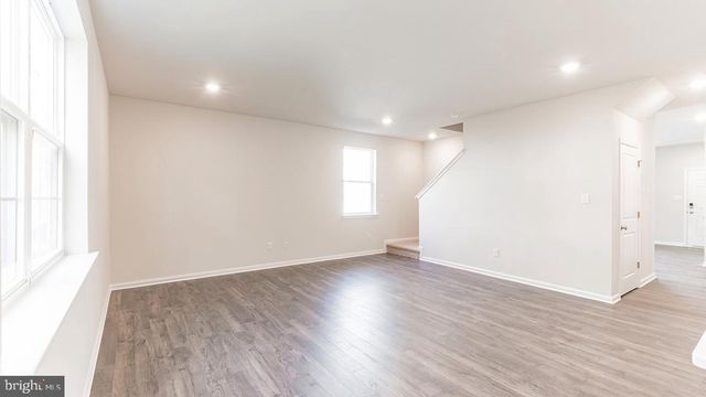 34 N PACKARD ST, Hammonton, NJ 08037