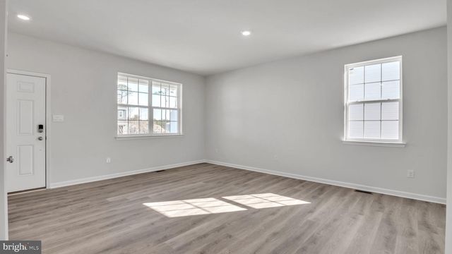 34 N PACKARD ST, Hammonton, NJ 08037