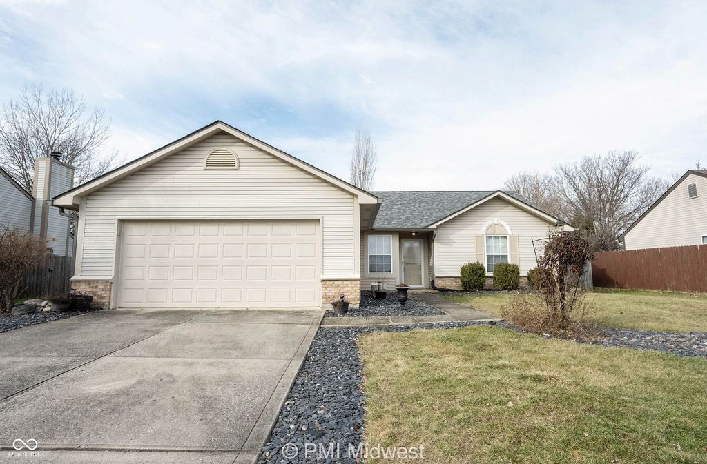 7912 Bitternut Drive, Indianapolis, IN 46236