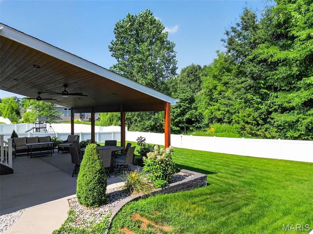 345 Mystic Brook Drive, O'fallon, MO 63366
