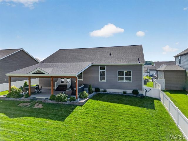 345 Mystic Brook Drive, O'fallon, MO 63366