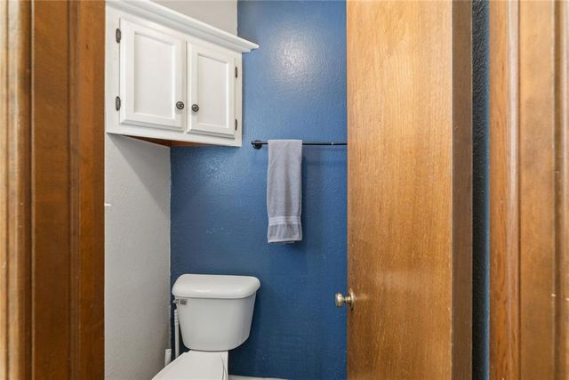 2109 N Lincoln Avenue, Moore, OK 73160