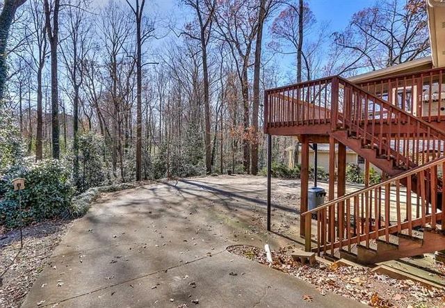 555 Greenland Road, Sandy Springs, GA 30342