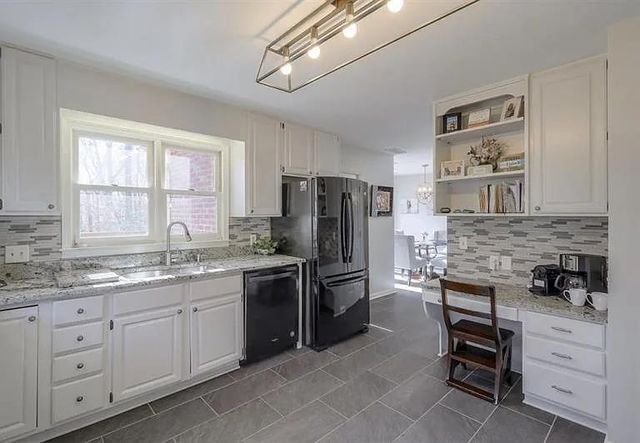 555 Greenland Road, Sandy Springs, GA 30342