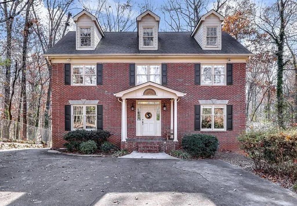 555 Greenland Road, Sandy Springs, GA 30342