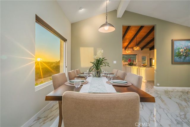 2817 N Mountain, Claremont, CA 91711