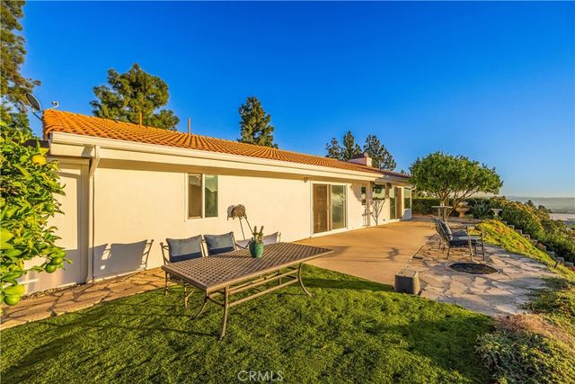 2817 N Mountain, Claremont, CA 91711