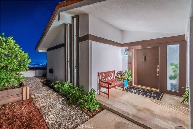 2817 N Mountain, Claremont, CA 91711